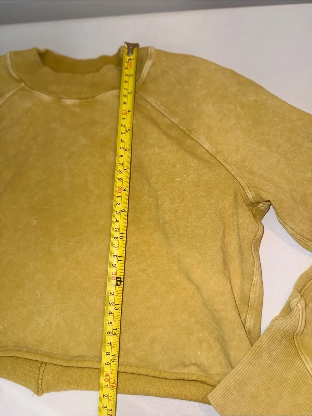 Lululemon Women Cropped Washed Yellow Sweatshirt Pullover Top  Women's Size 6 /S